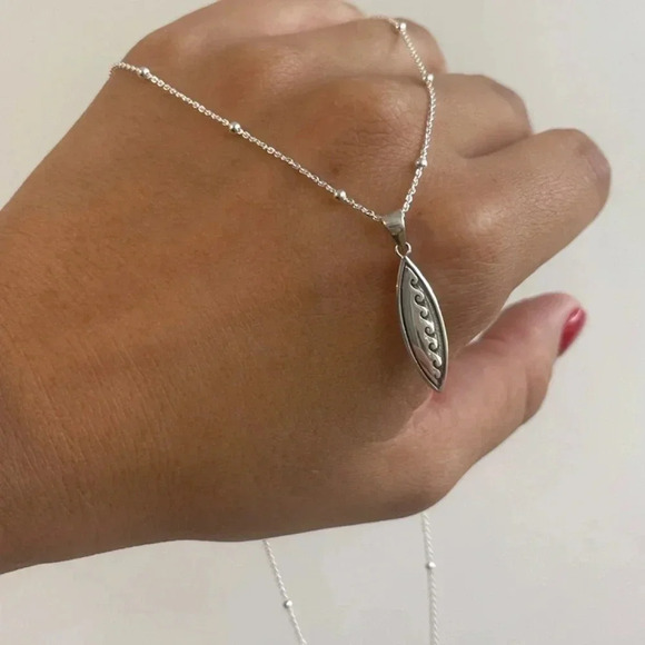 925 Sterling Silver Surfboard Pendant - Picture 7 of 9